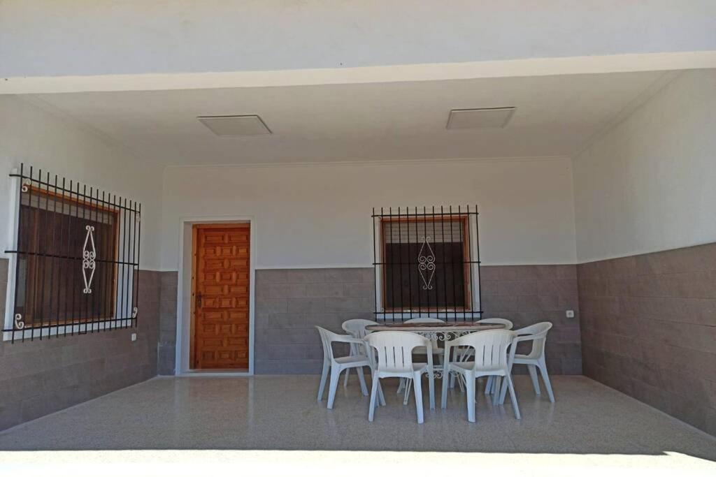 Villa Rustica Privada Con Gran Chalet Y Piscina Елче Екстериор снимка